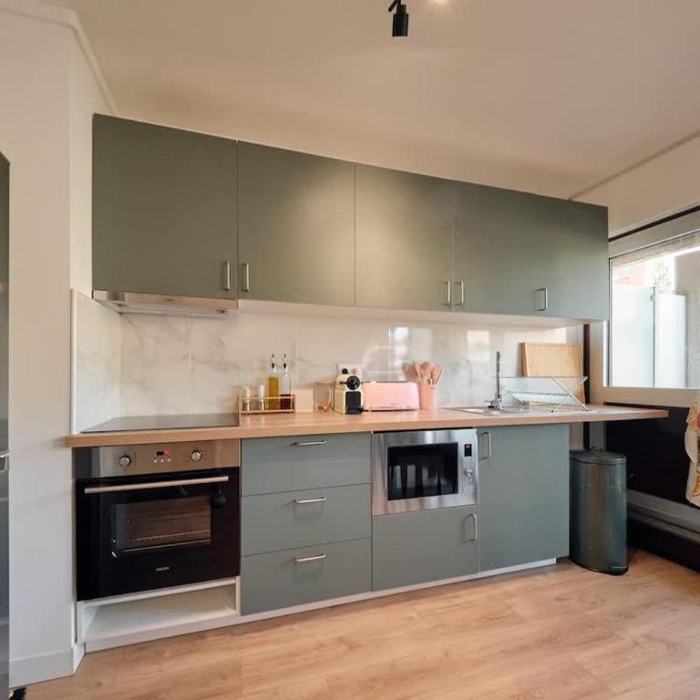 Terrasse, appartement rénové dans le 15e arr - Appartement 2 Chambres - 7