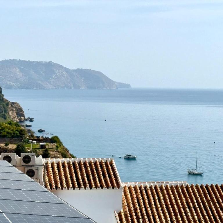 Nerja Paradise Rentals - Villa Azalea - Villa - 9