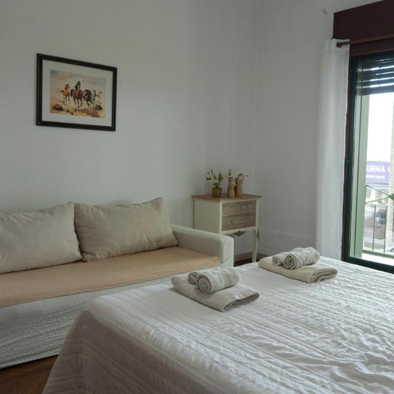 Disfruta Colonia en familia con Parrilla y terraza - Three-Bedroom House - 21