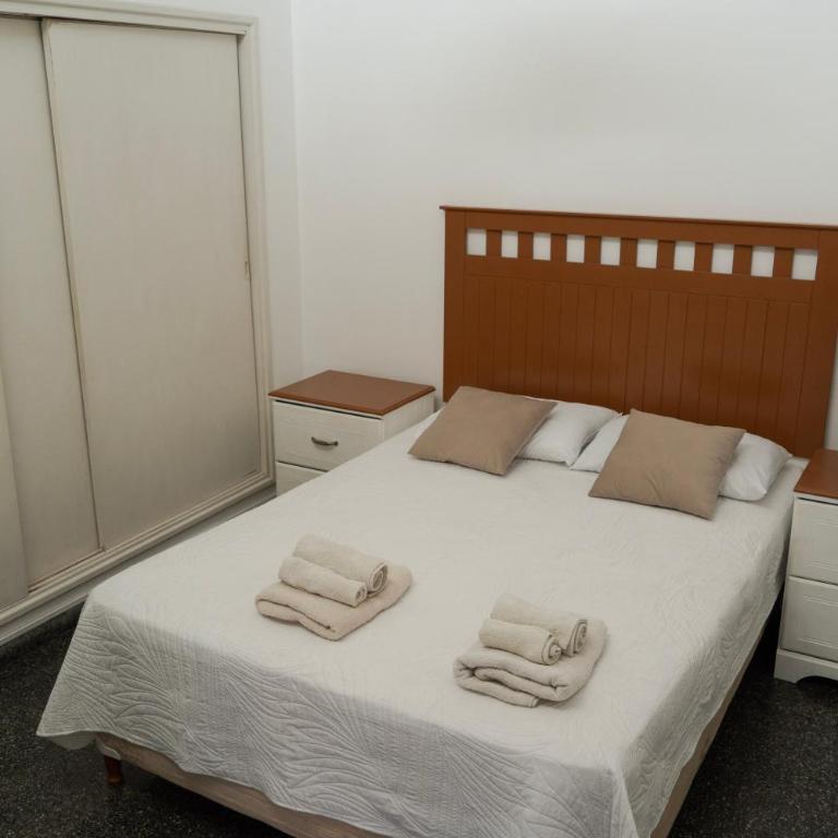 Disfruta Colonia en familia con Parrilla y terraza - Three-Bedroom House - 9