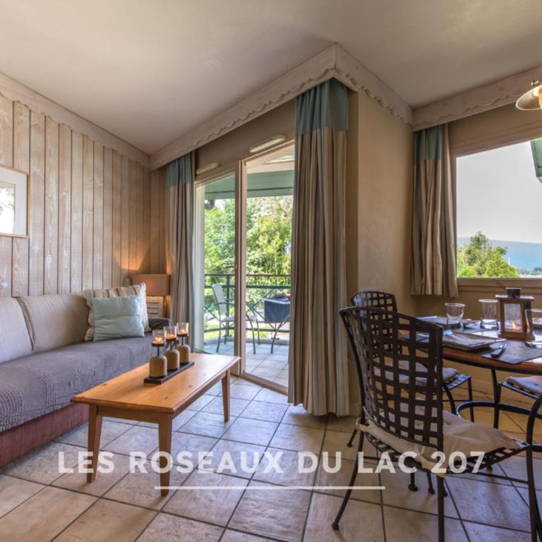 Les Roseaux du Lac - 7 appartements situés dans une résidence posée au bord du lac d'Annecy - Appartement 2 Chambres - 8