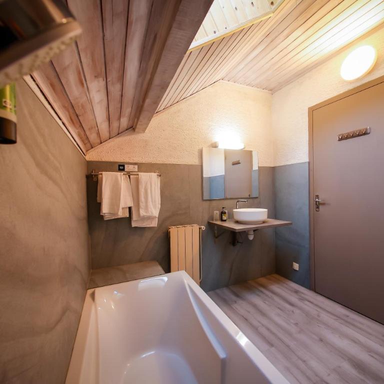 Logis Hôtel Au Gai Soleil du Mont-Aiguille - Chambre Double - 3