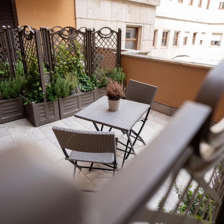 Roma suite hotel - Camera Matrimoniale con Balcone - 11