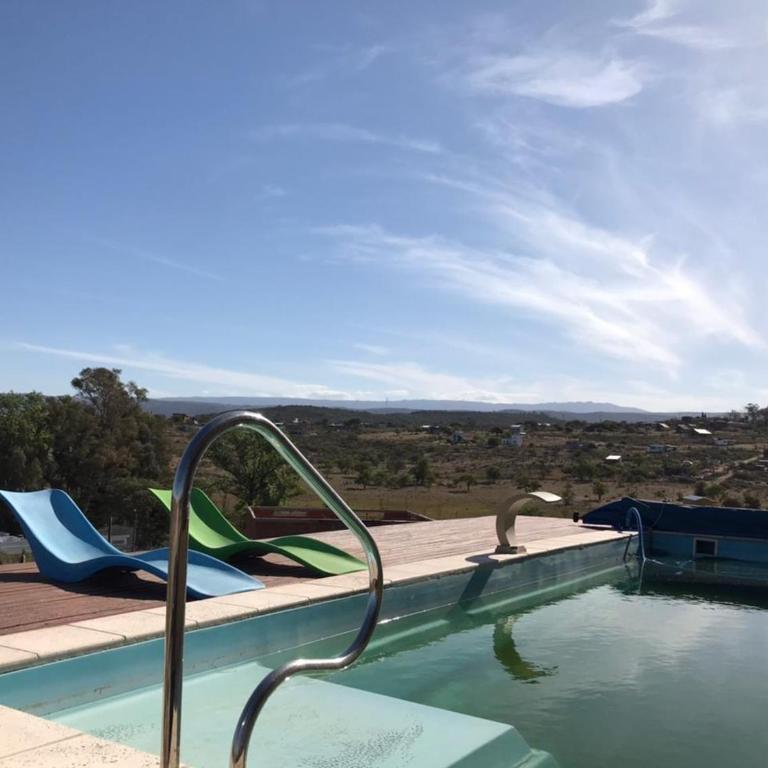 casa con vista 360 a las montañas y pileta - Casa de 2 dormitorios - 2