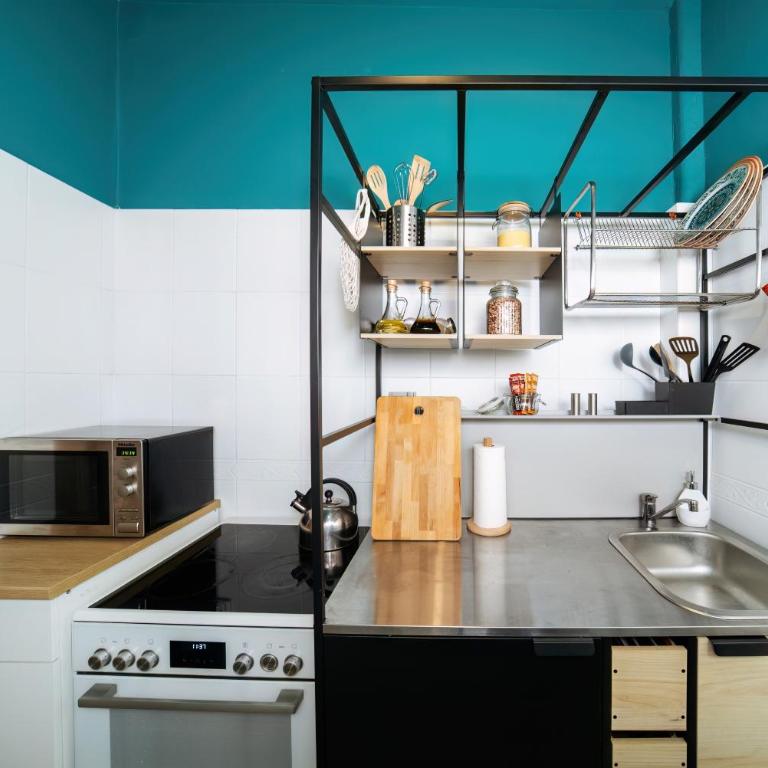 Amber Apartment with Terrace Old Town Renovated - Apartman sa 3 Spavaće Sobe i Balkonom - 9