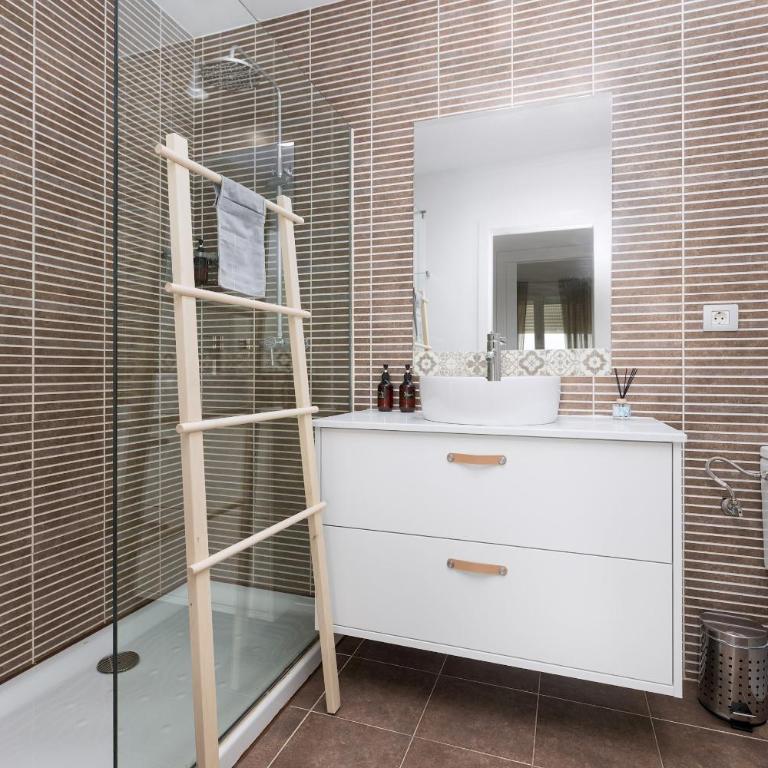 Home2Book Modern Apartment with Pool in Corralejo - Two-Bedroom Apartment - 12