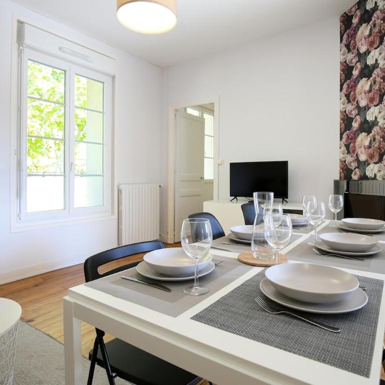 Grand T3 lumineux - proche centre & parking facile - Appartamento con 2 Camere da Letto - 5
