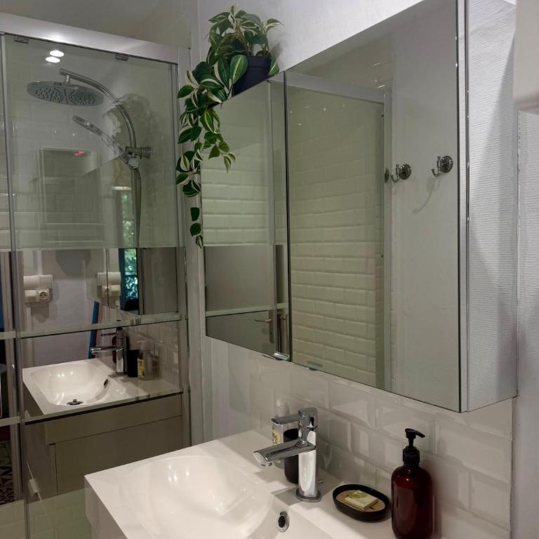 Grand T3 lumineux - proche centre & parking facile - Appartamento con 2 Camere da Letto - 26