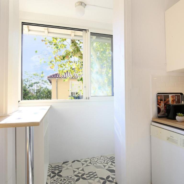 Grand T3 lumineux - proche centre & parking facile - Appartamento con 2 Camere da Letto - 35