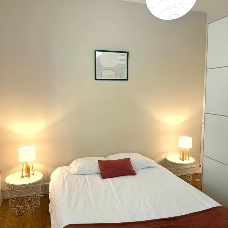 Grand T3 lumineux - proche centre & parking facile - Appartamento con 2 Camere da Letto - 42