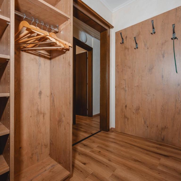 Ferienwohnungen Rupertihaus - Two-Bedroom Apartment with Balcony - 8