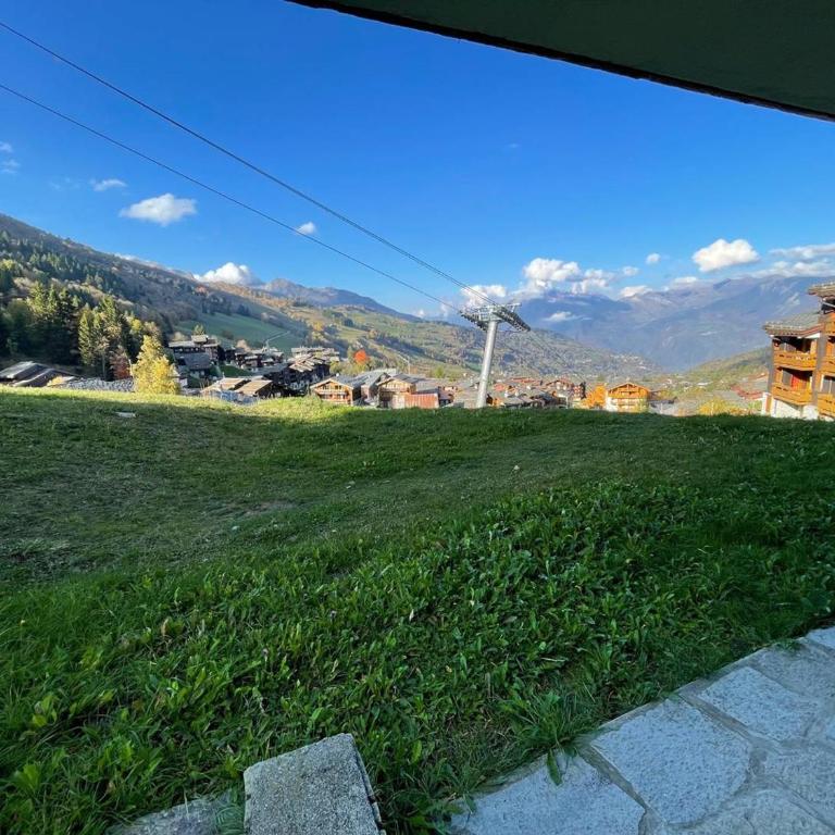 Appart 4 pers, accès direct pistes, terrasse, 50m remontées - FR-1-356-426 - Studio - 16