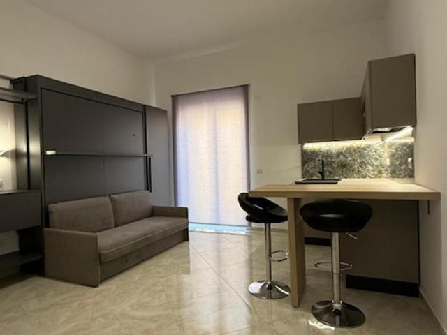 Suite Einaudi - Appartamento Monolocale con Balcone - 6