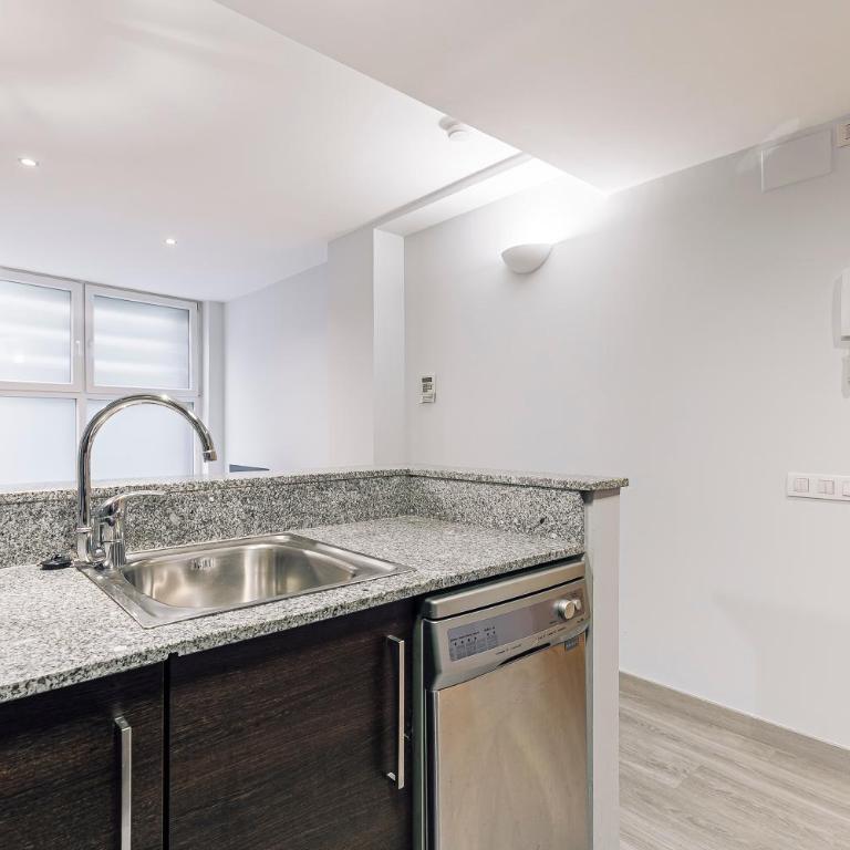 Weflating Barcelona Sants - Apartment - Ground Floor - 14