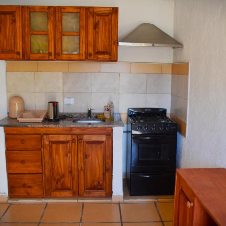 luminoso duplex con cochera a metros del shopping- paseo rivera - One-Bedroom Apartment - 3