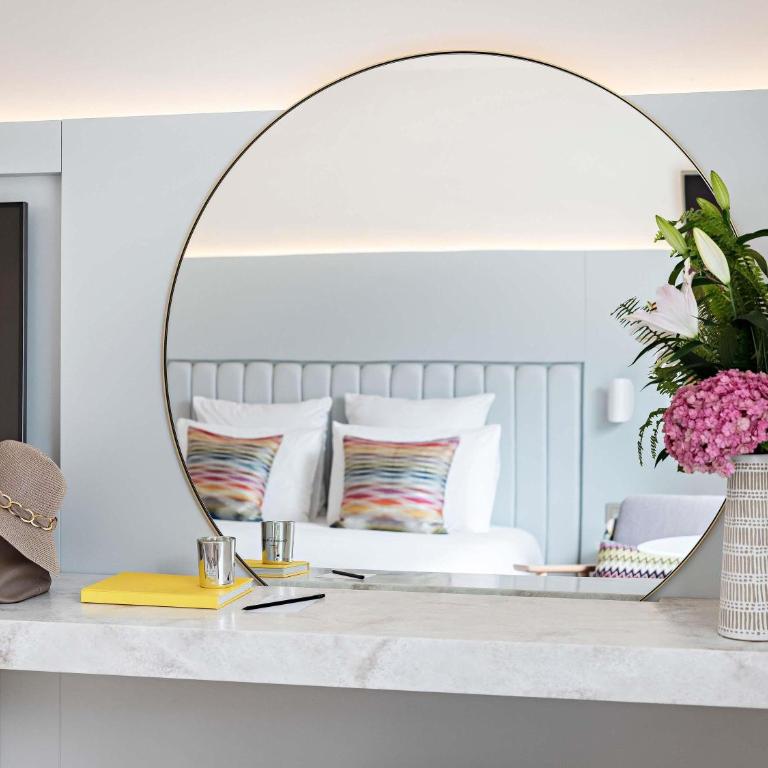 Croisette Beach Hotel Cannes - MGallery Collection - Chambre Queen ou Lits Jumeaux Supérieure - 2