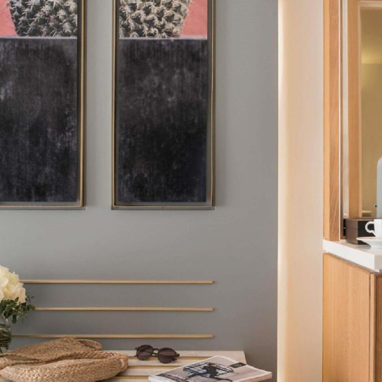 Croisette Beach Hotel Cannes - MGallery Collection - Chambre Lit Queen-Size Deluxe avec Balcon - 4