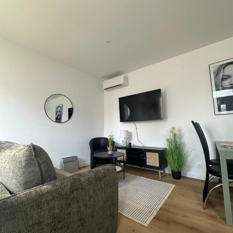 Curie - Appart neuf Clim & Parking avec extérieur - Appartement 1 Chambre - 1