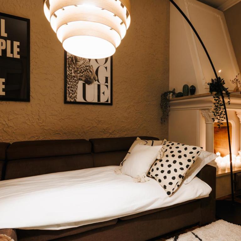 Fireplace Magic 108m2 with Balcony & Foosball - Three-Bedroom Apartment with Balcony - 21