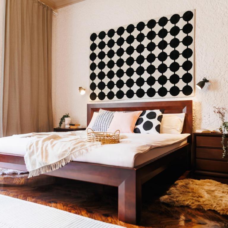 Fireplace Magic 108m2 with Balcony & Foosball - Three-Bedroom Apartment with Balcony - 14