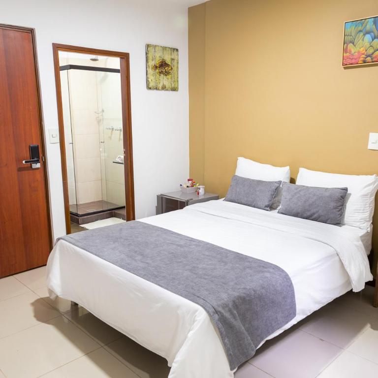 Hotel Laureles Loft - Habitación Doble Estándar con ventilador - 1