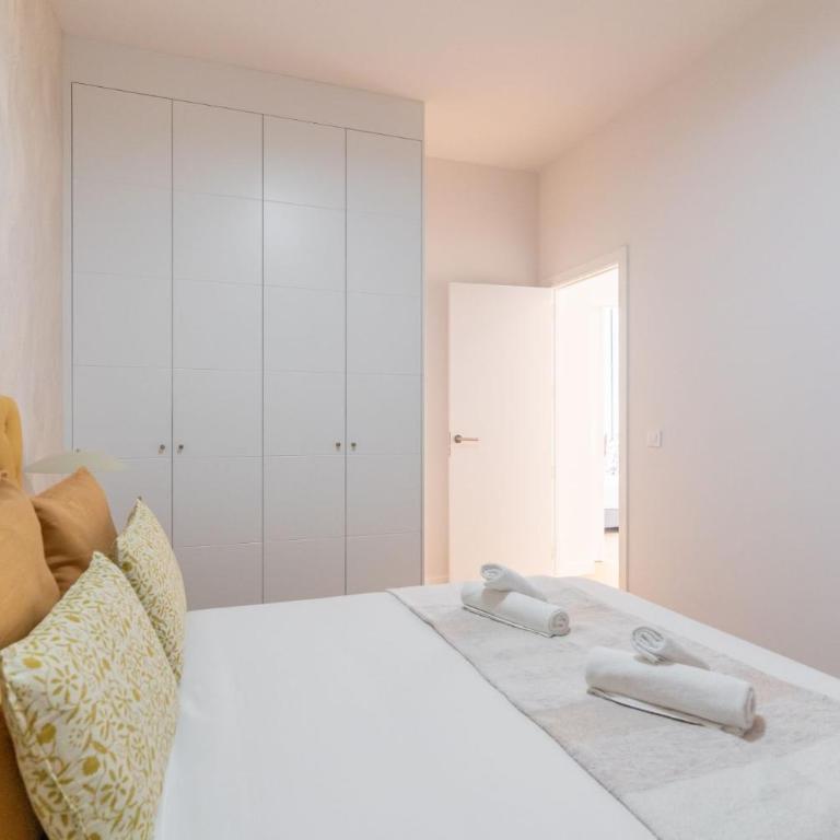 Renovated Modern -4 bedrooms 2baths-Salamanca - Apartment - 21