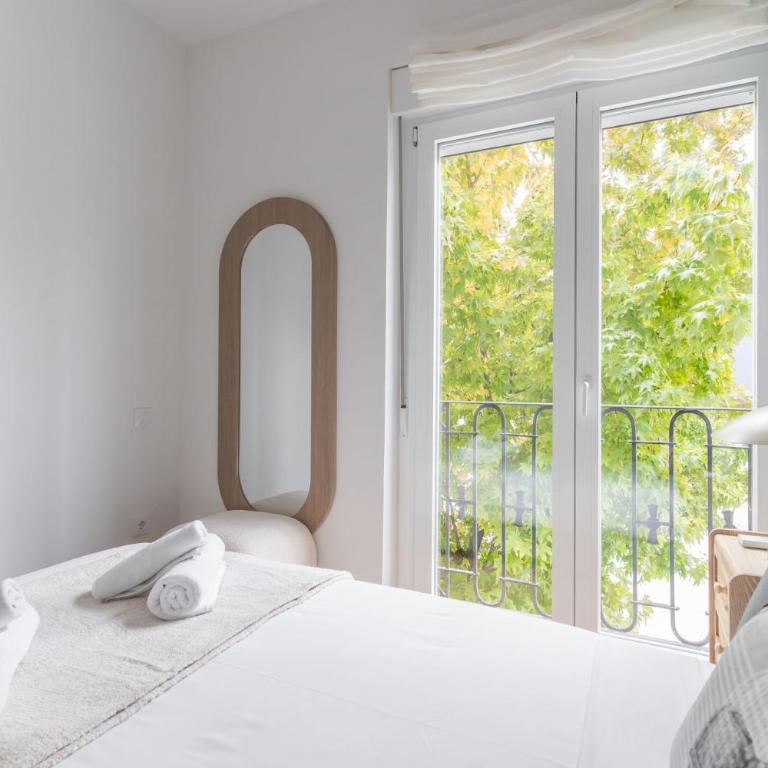 Renovated Modern -4 bedrooms 2baths-Salamanca - Apartment - 25