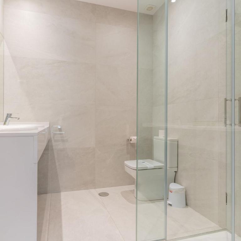 Renovated Modern -4 bedrooms 2baths-Salamanca - Apartment - 30