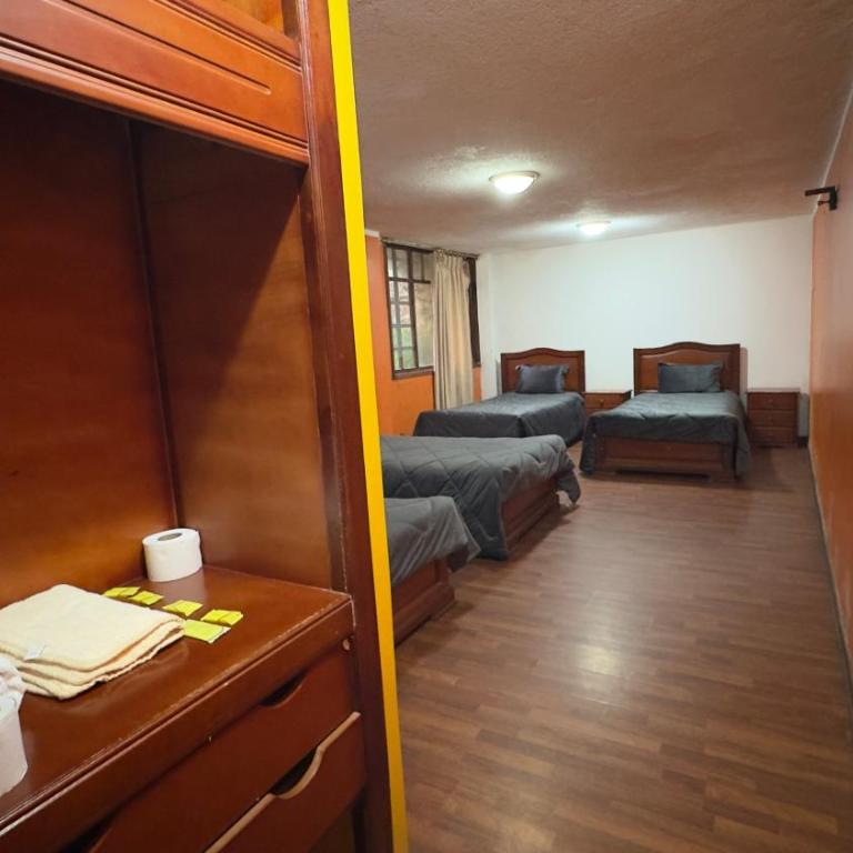 HOTEL EL REFUGIO, Salinerito - Habitación Cuádruple Clásica - 3