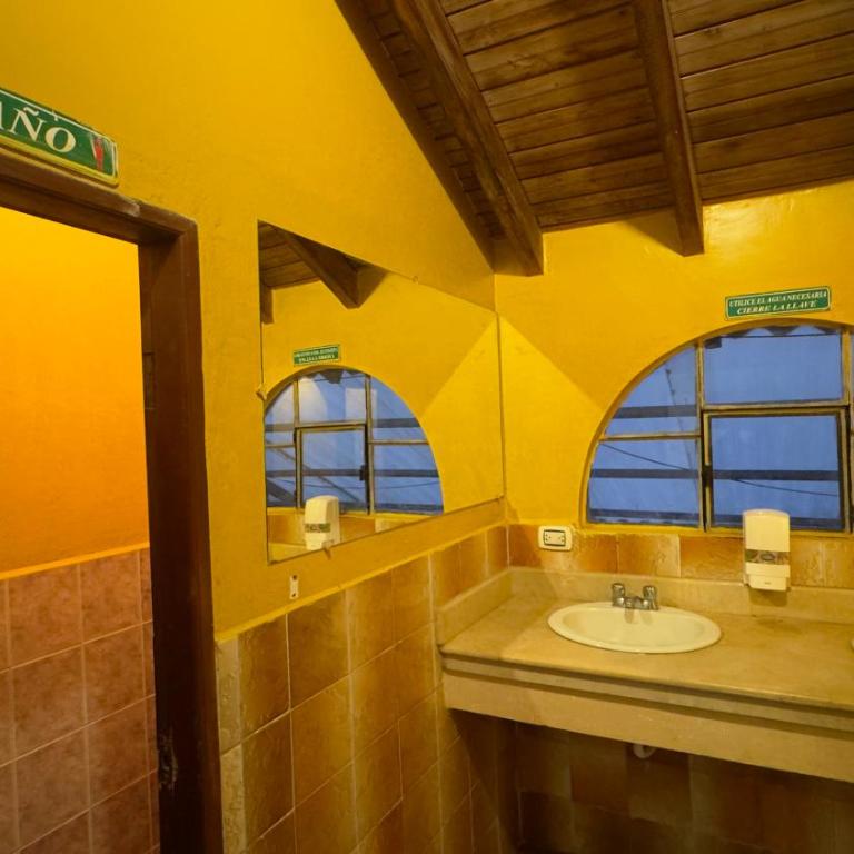 HOTEL EL REFUGIO, Salinerito - Habitación Compartida Mixta - 2