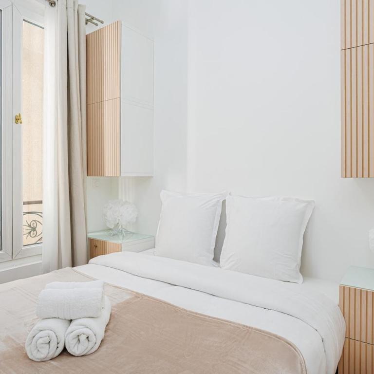 Elegant Parisian Minimalism near Arc de Triomphe - Appartement 2 Chambres - 2