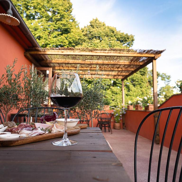 Locanda Vipore - Ampia Camera Matrimoniale/Doppia con Letti Singoli - 1