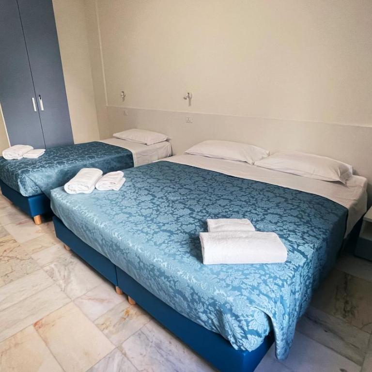 M9 Rest House Venice - Comfort Triple Room with Shower - 11