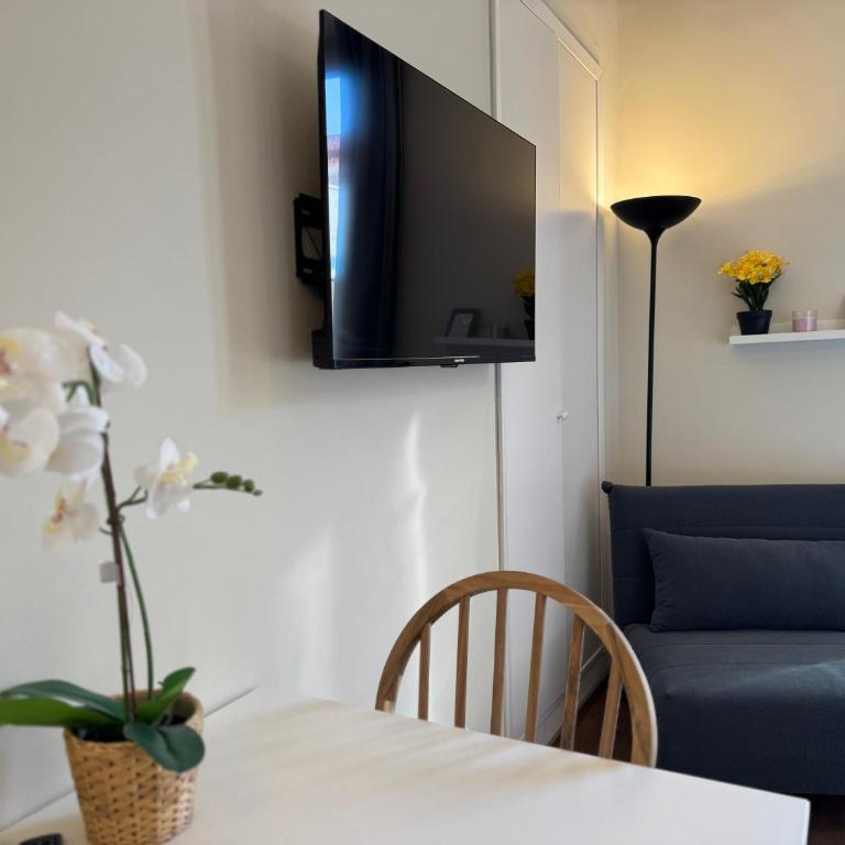 Stop in ITALY TO46 Terraza&Calma Lavazza-UniTo-Center - One-Bedroom Apartment - 4