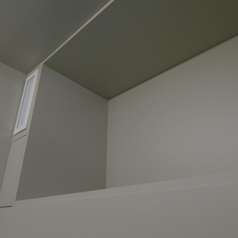 Hostel Superlativo Trinidad - Lower Private Capsule with Large Bed - 7