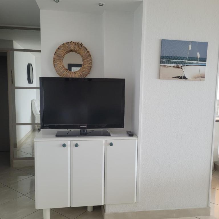Bleu horizon Canet - Three-Bedroom Apartment - 5