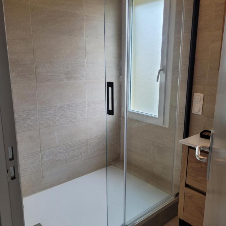 Bleu horizon Canet - Three-Bedroom Apartment - 19