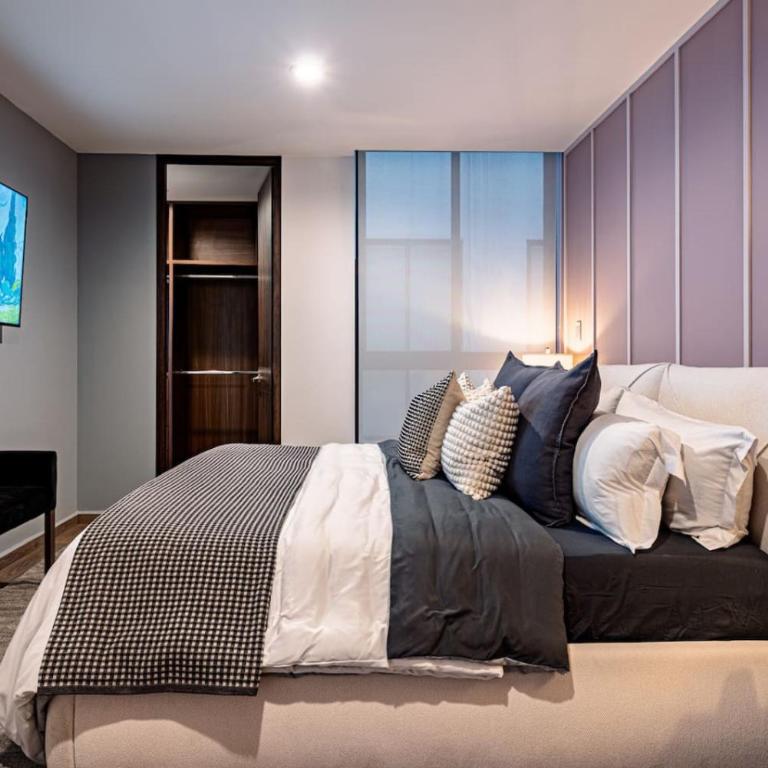 Two-in-One Group Haven with Terrace, Wifi & Comfort - Appartement - 8