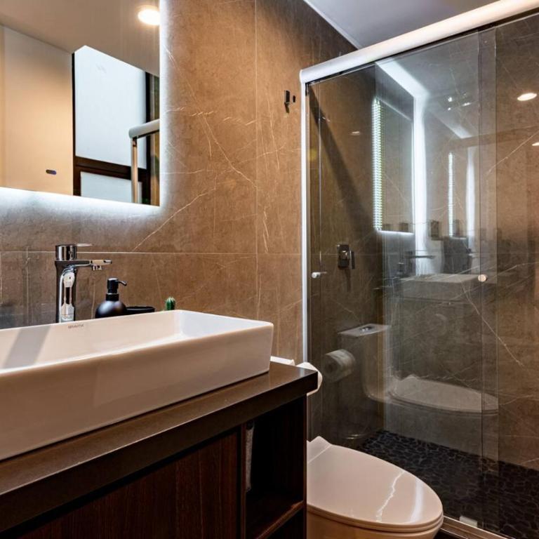 Friends & Family 2-Unit Combo, Rooftop City Views - Appartement - 17