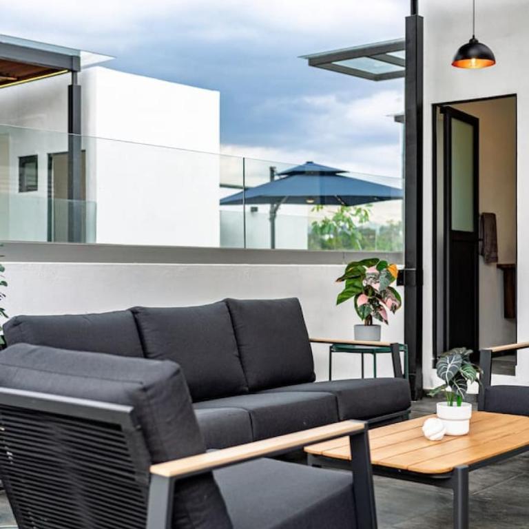 Two-in-One Group Haven with Terrace, Wifi & Comfort - Appartement - 41