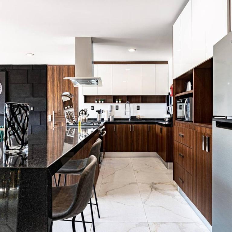 Friends & Family 2-Unit Combo, Rooftop City Views - Appartement - 42