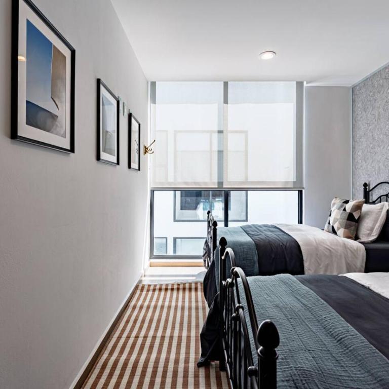Two-in-One Group Haven with Terrace, Wifi & Comfort - Appartement - 46
