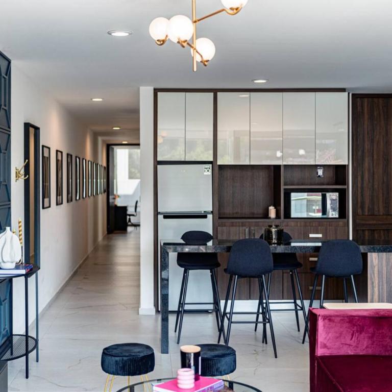 Two-in-One Group Haven with Terrace, Wifi & Comfort - Appartement - 72
