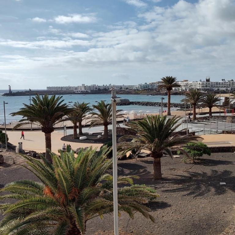 Lanzarote Beachfront Apartment on Las Cucharas Beach with a sea view - Apartamento de 1 dormitorio - 10