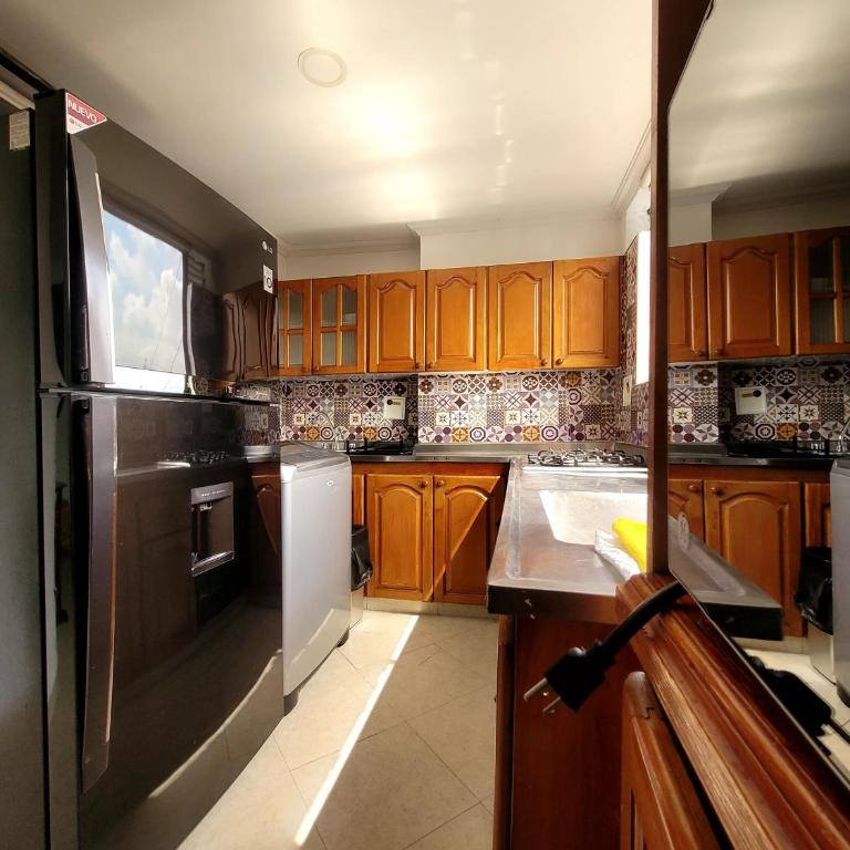 Alojamiento turístico laureles, buena ubicación - Apartamento de 2 dormitorios - 6