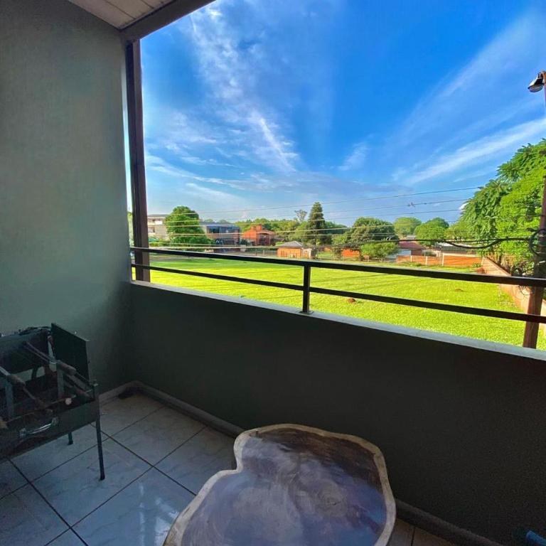 Departamento Amoblado en pleno Centro Hohenau - Two-Bedroom Apartment with Balcony - 16