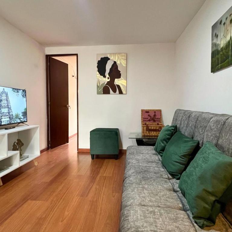 Dúplex familiar cerca al Cable y Milán con patio - Apartamento de 2 dormitorios - 13
