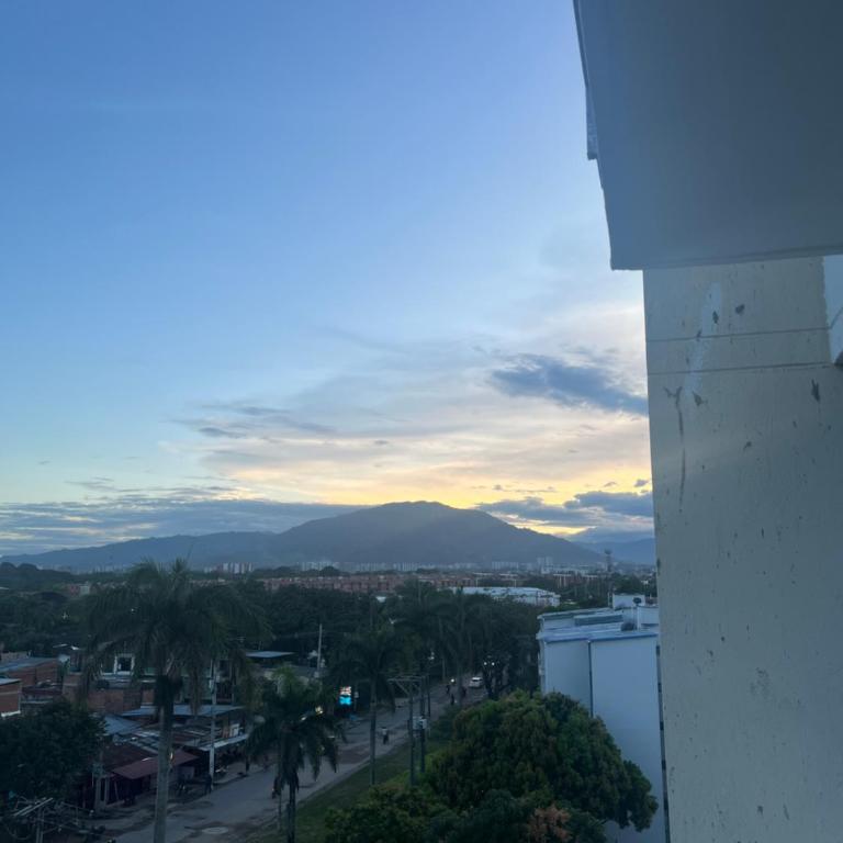 Balcon ideal para tomar cafe viendo el atardecer - Apartamento de 3 dormitorios - 23