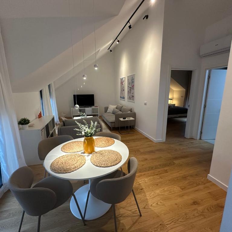 Apartment 6 Belgrade - Two-Bedroom Apartment - 4