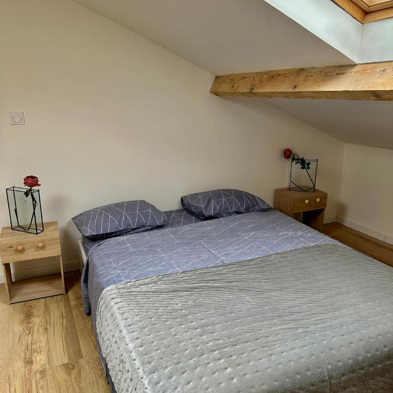 CARPENTRAS appartement climatisé 3e étage situé dans le centre historique - Appartement 3 Chambres - 23